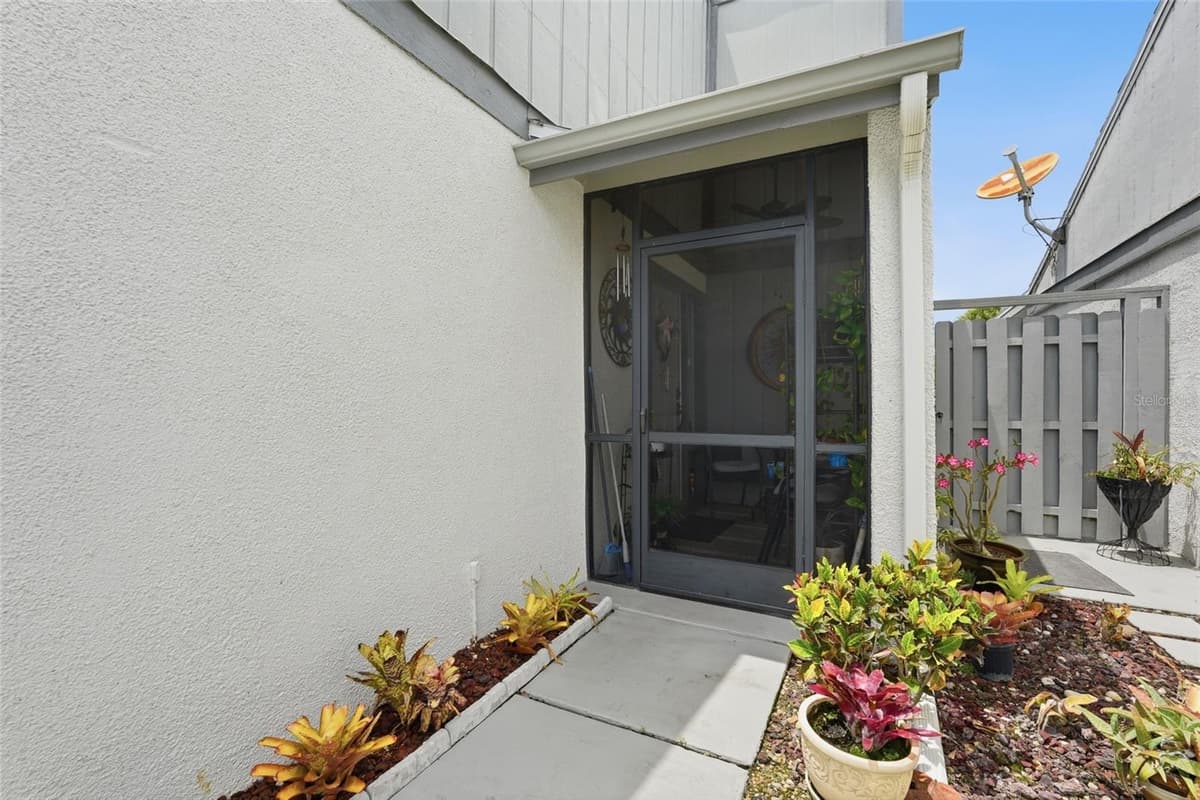 18441 ORANGECREST COURT — photo 5 of 39