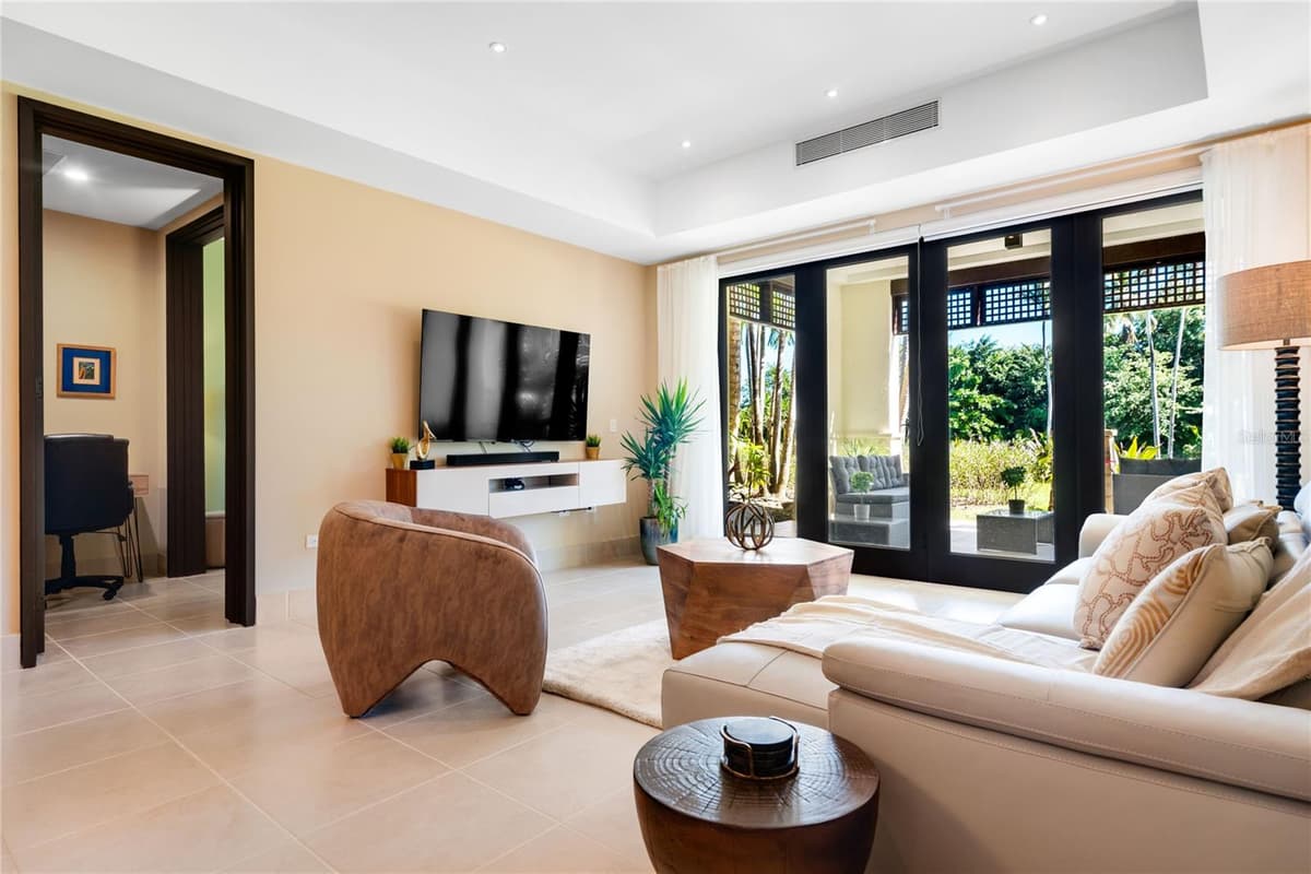 7000 BAHIA BEACH BLV LAS VERANDAS — photo 12 of 37