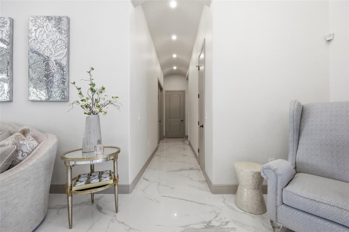 12623 PARK AVENUE — photo 7 of 87