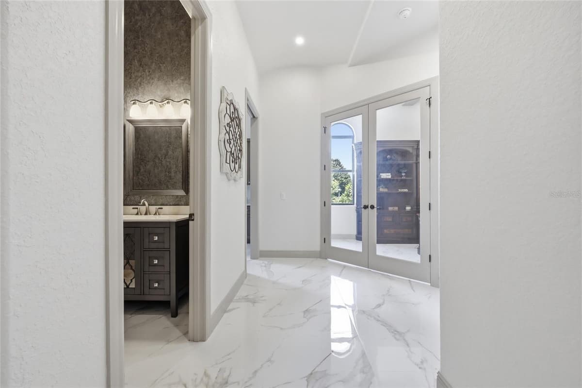 12623 PARK AVENUE — photo 40 of 87