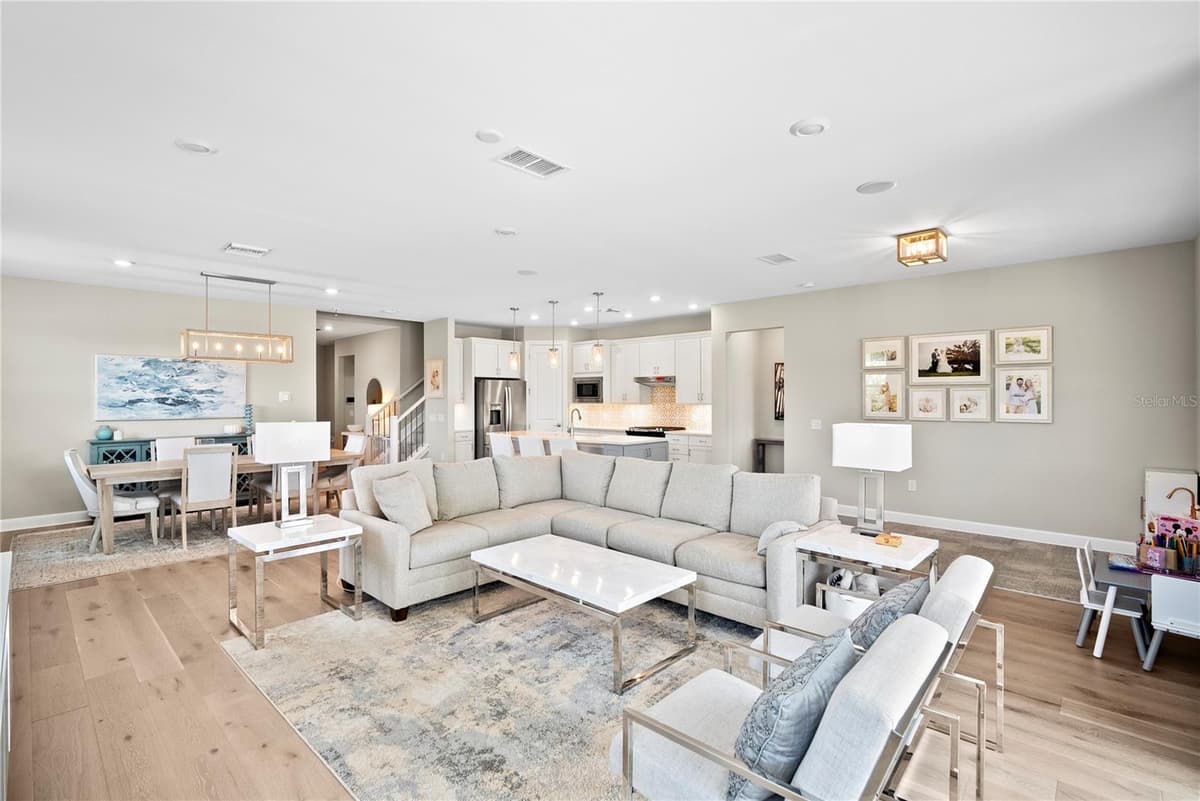 12537 AQUA RESERVE COURT — photo 4 of 47