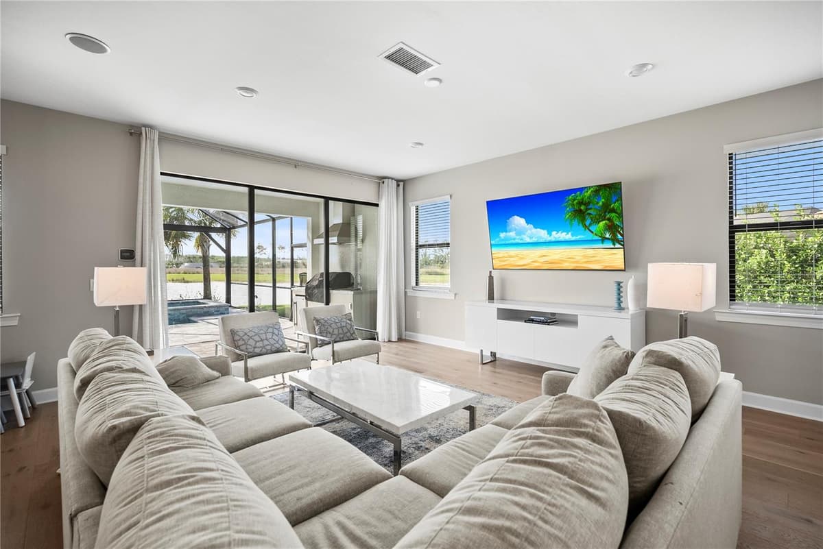 12537 AQUA RESERVE COURT — photo 9 of 47