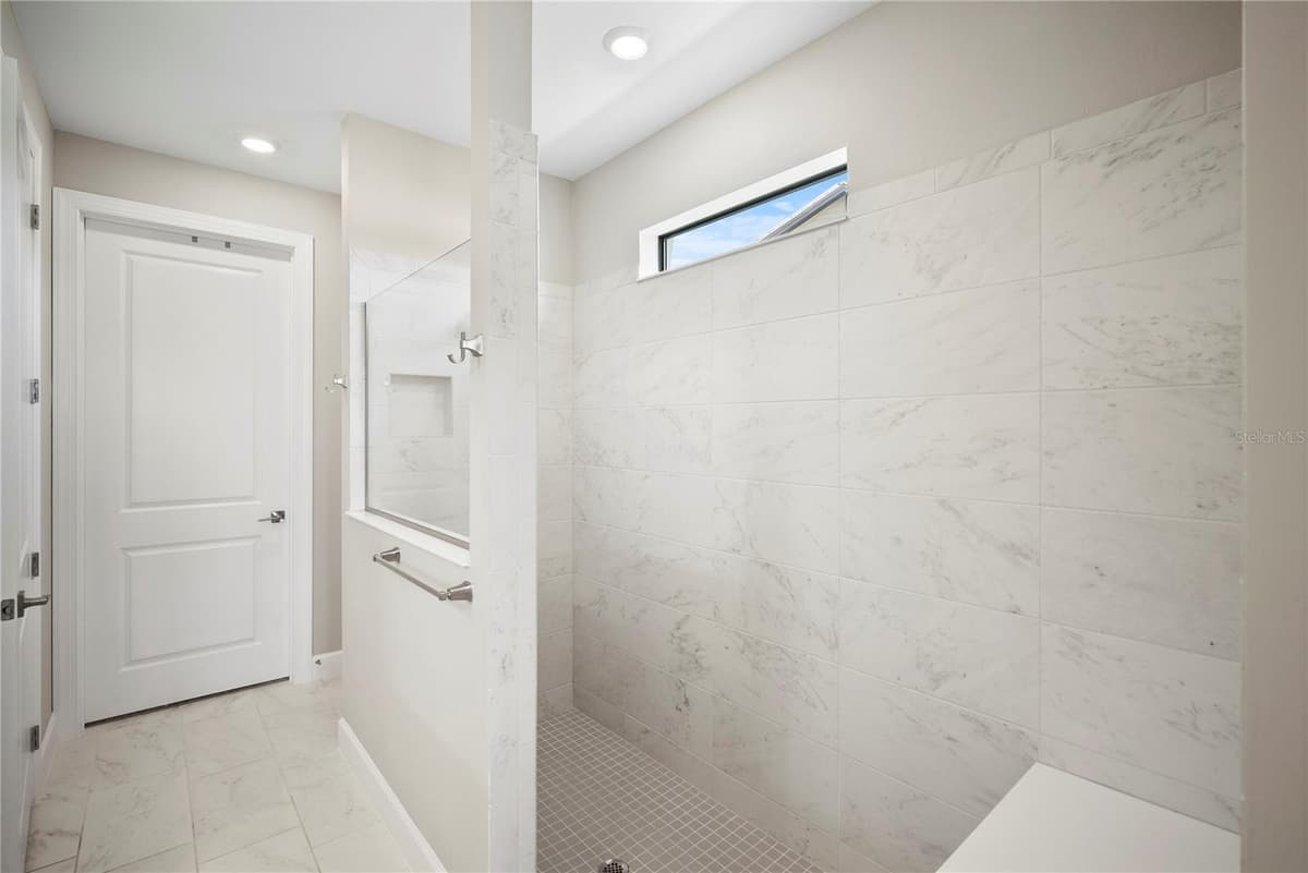 12537 AQUA RESERVE COURT — photo 29 of 47