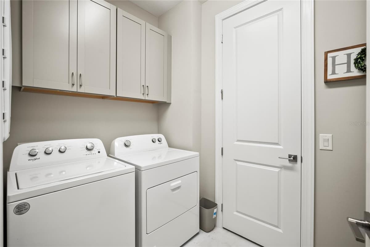 12537 AQUA RESERVE COURT — photo 18 of 47
