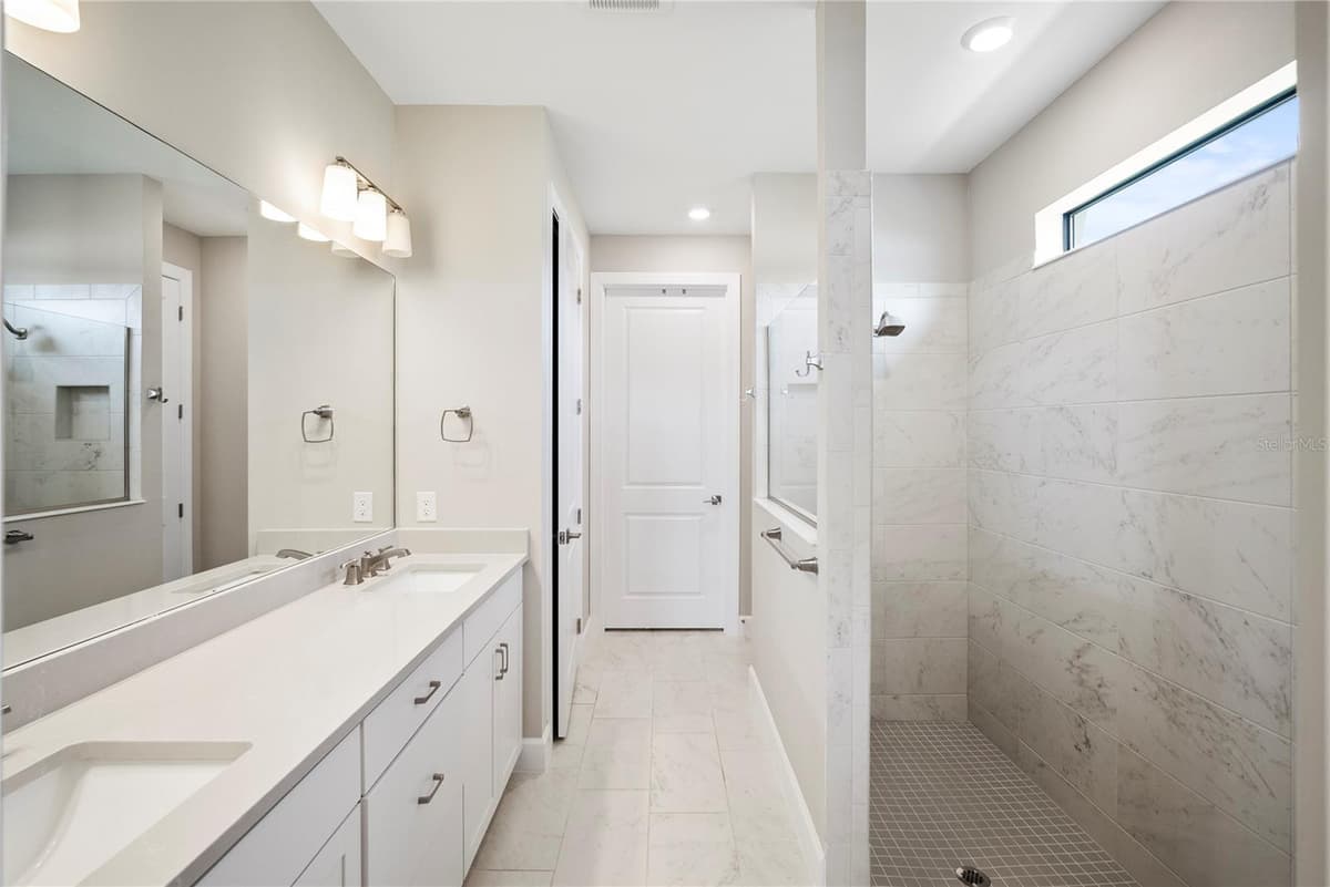 12537 AQUA RESERVE COURT — photo 28 of 47