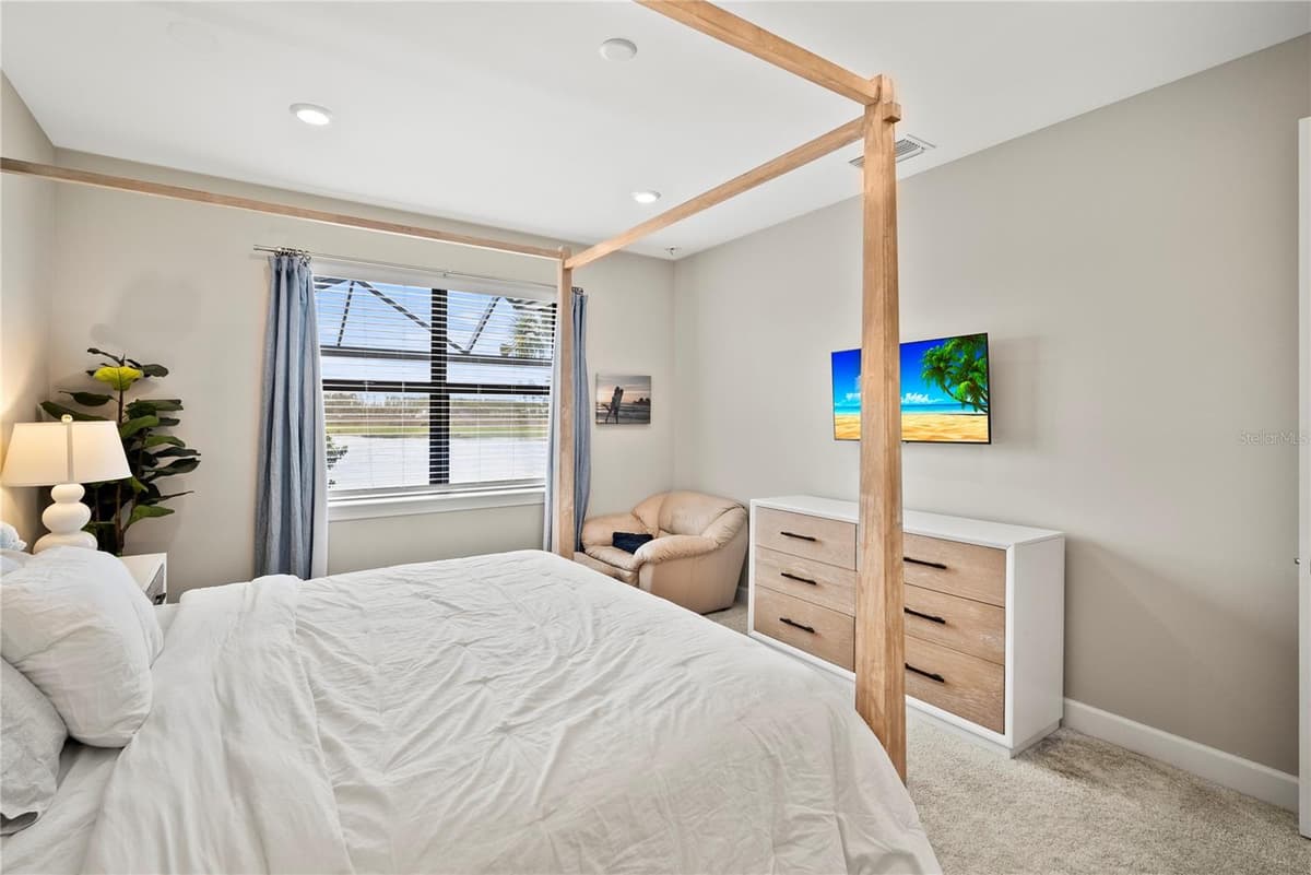 12537 AQUA RESERVE COURT — photo 26 of 47