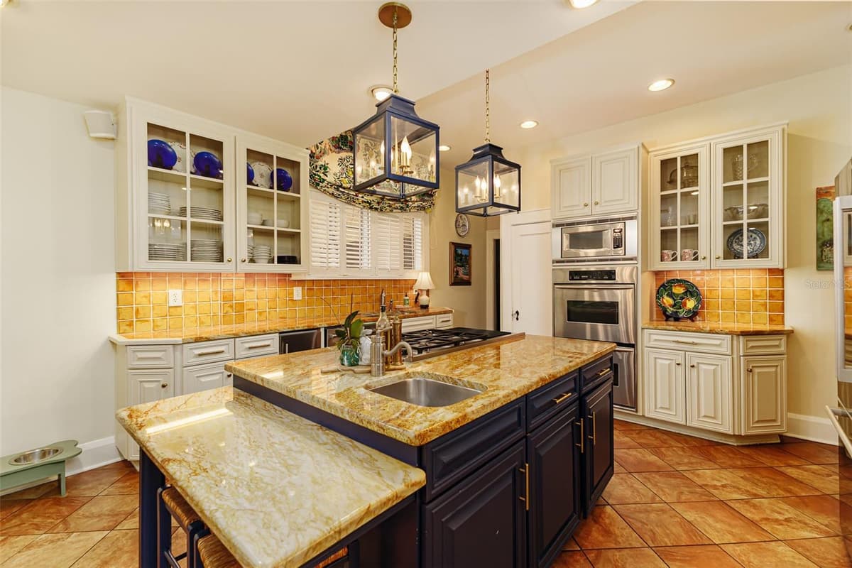 327 MIRAMAR ROAD — photo 13 of 45