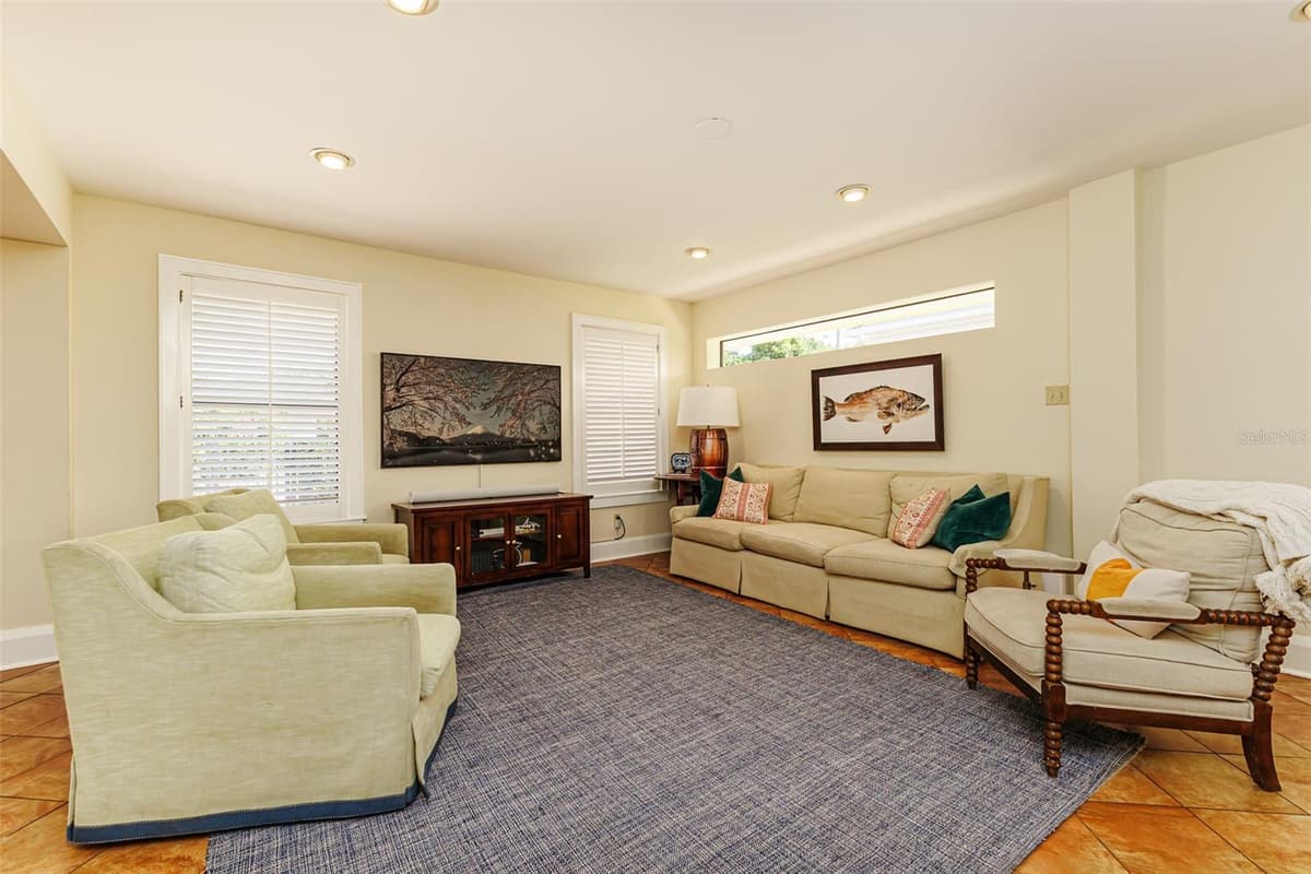 327 MIRAMAR ROAD — photo 14 of 45