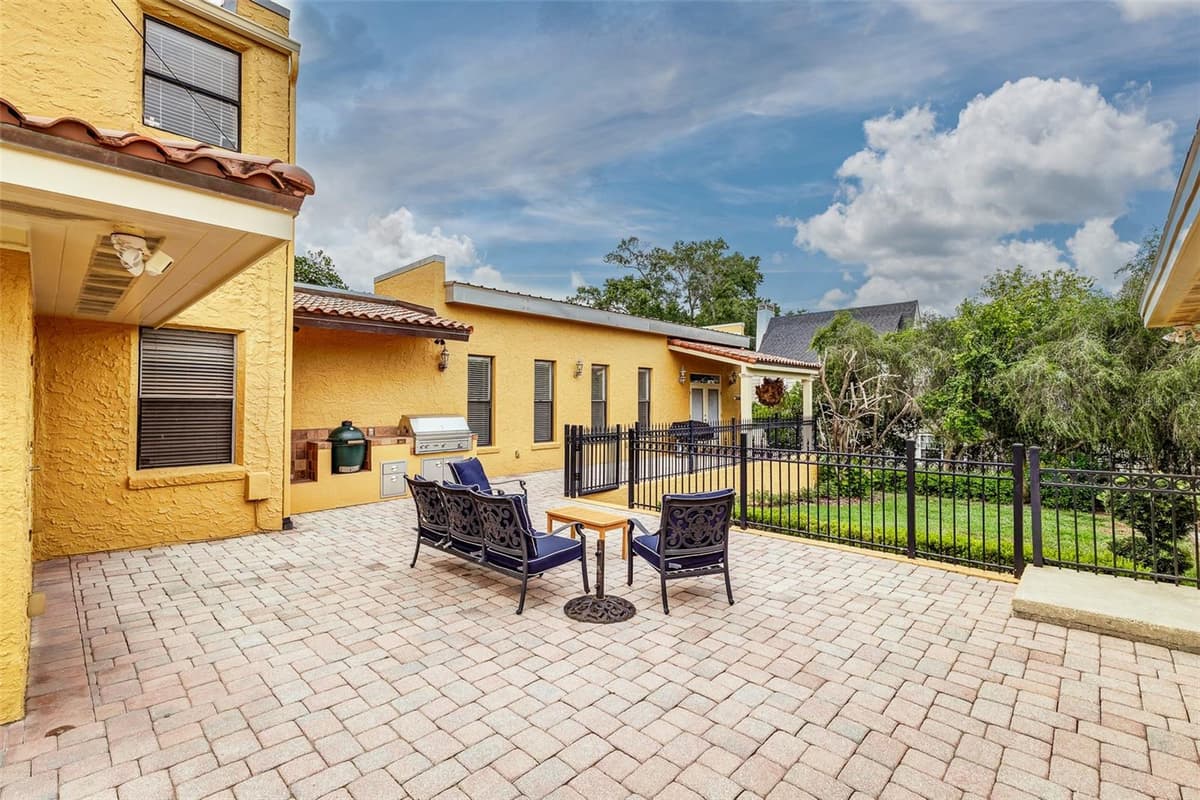 327 MIRAMAR ROAD — photo 36 of 45