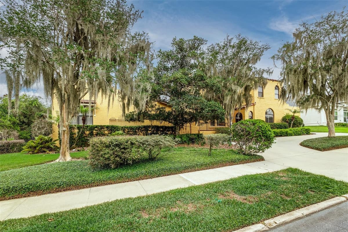 327 MIRAMAR ROAD — photo 3 of 45