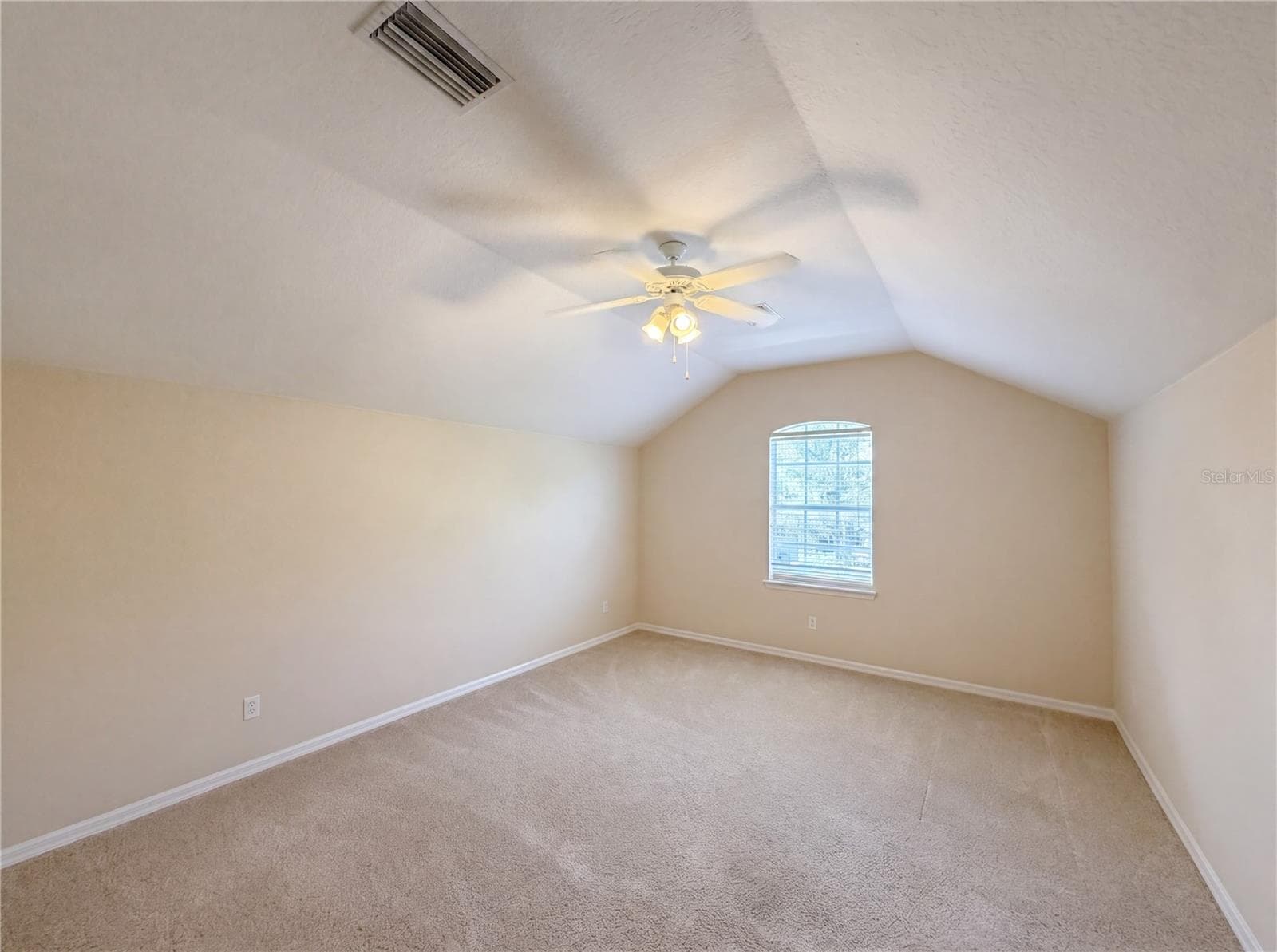 457 AMETHYST AVENUE — photo 18 of 27