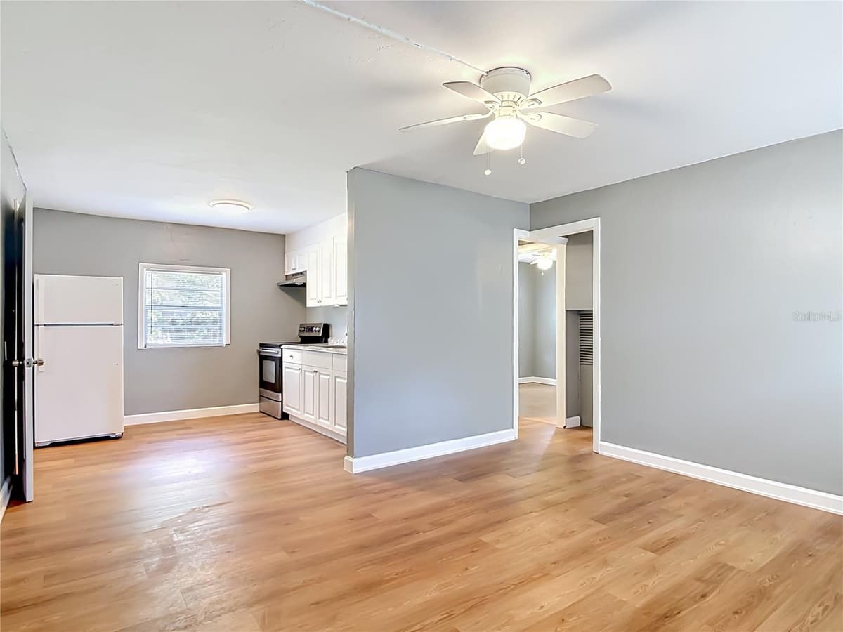 1312 JARECKI AVENUE — photo 9 of 43
