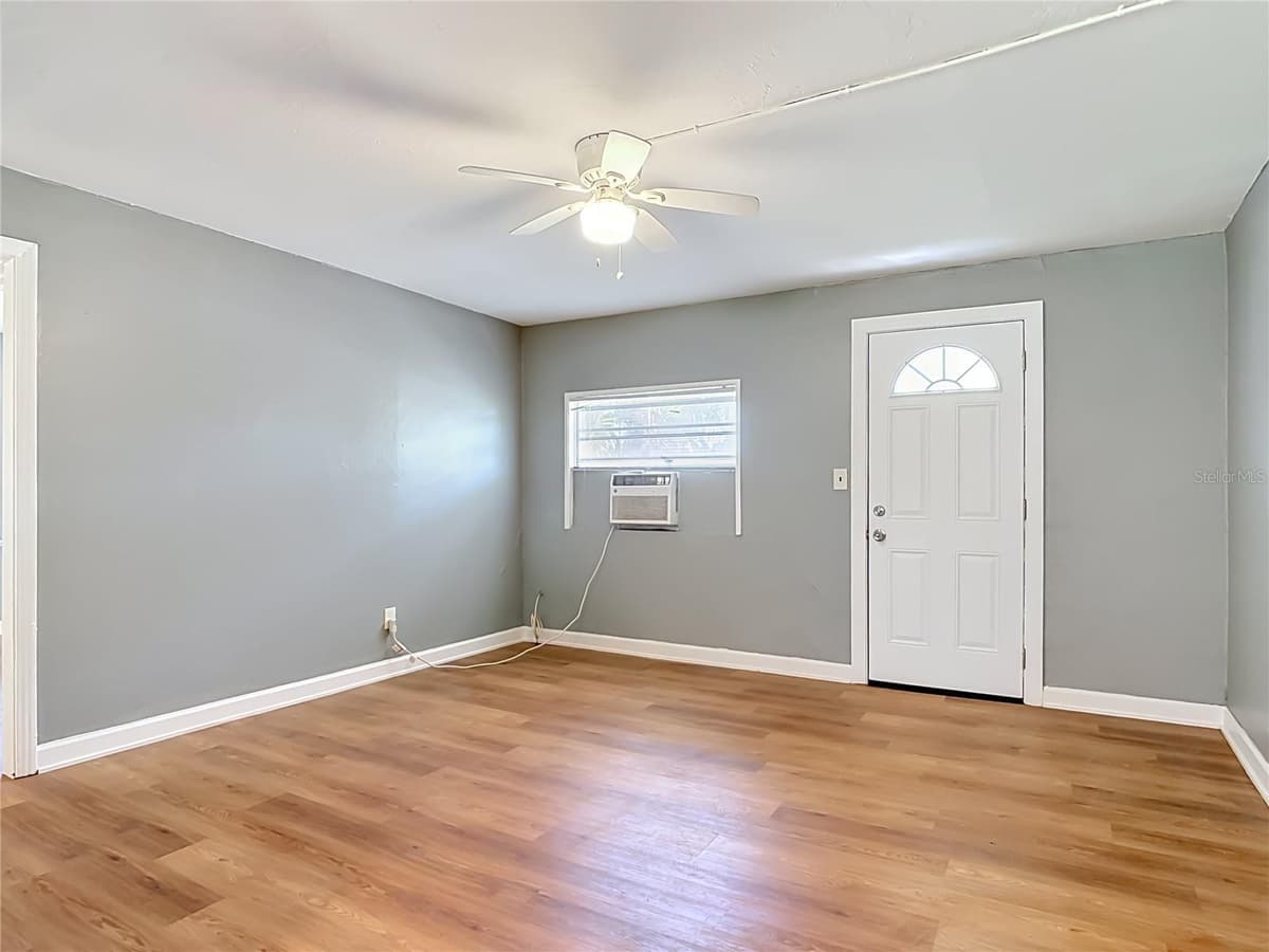 1312 JARECKI AVENUE — photo 12 of 43