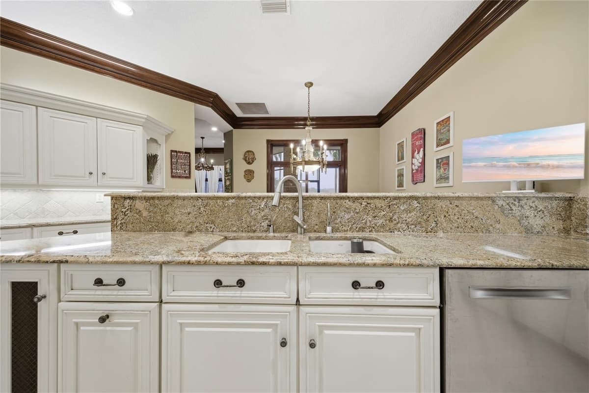 4123 HIGHLAND PARK CIRCLE — photo 21 of 77