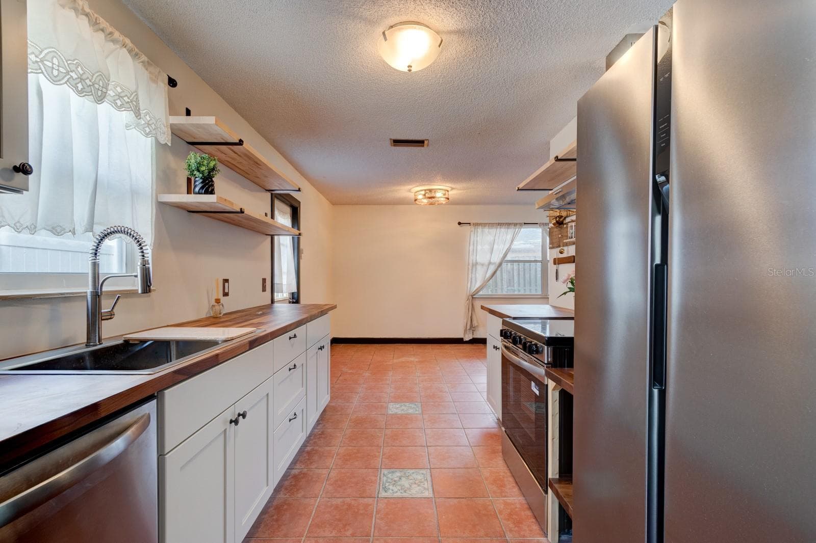 119 BIGELOW DRIVE — photo 3 of 17