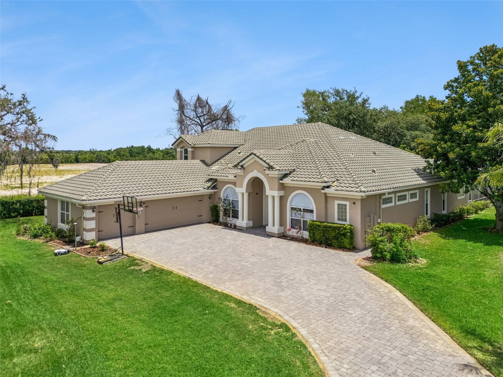 1700 LAKE ROBERTS COURT — photo 2 of 47