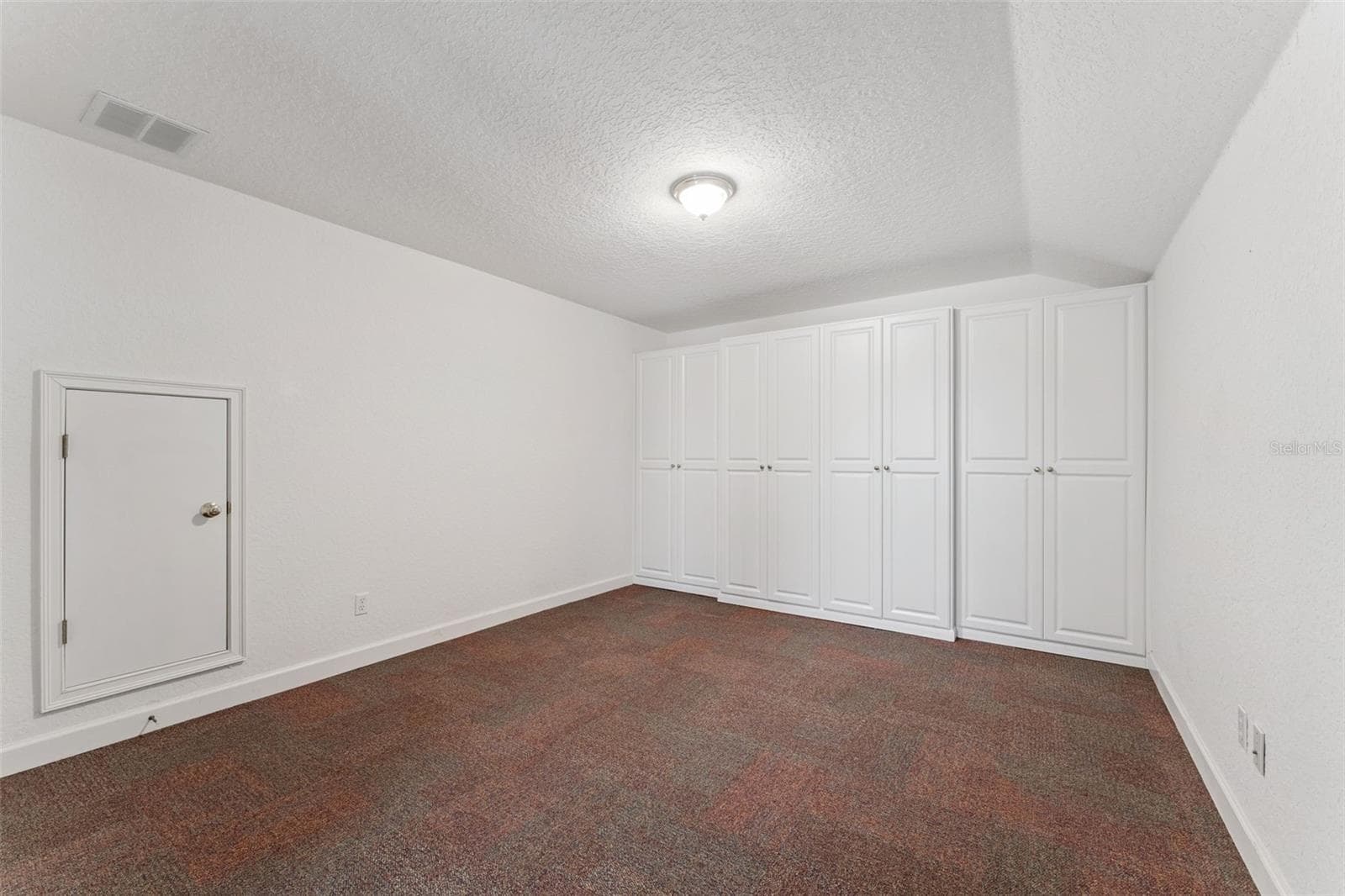 1700 LAKE ROBERTS COURT — photo 29 of 47