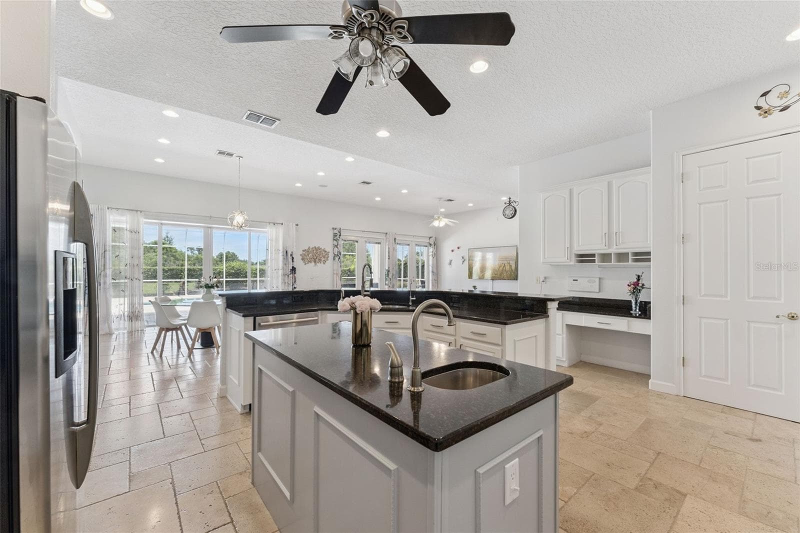 1700 LAKE ROBERTS COURT — photo 11 of 47