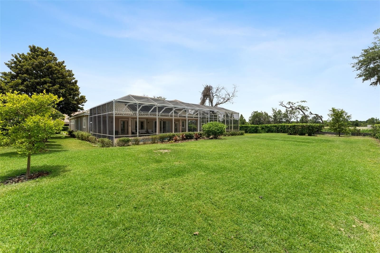 1700 LAKE ROBERTS COURT — photo 32 of 47