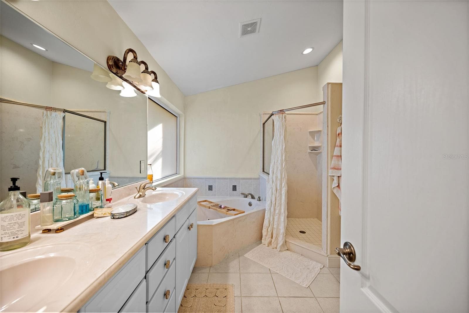 2300 STONEBRIDGE WAY — photo 33 of 67