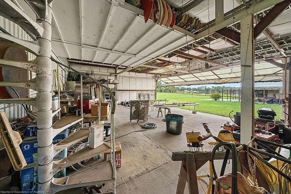115 HEINLEY ROAD — photo 7 of 49