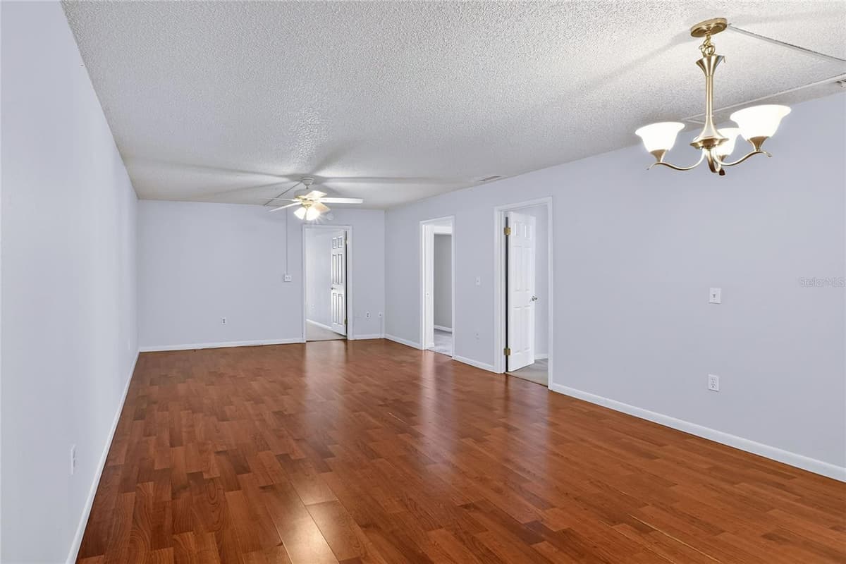 1810 VILLAGE CT — photo 24 of 55