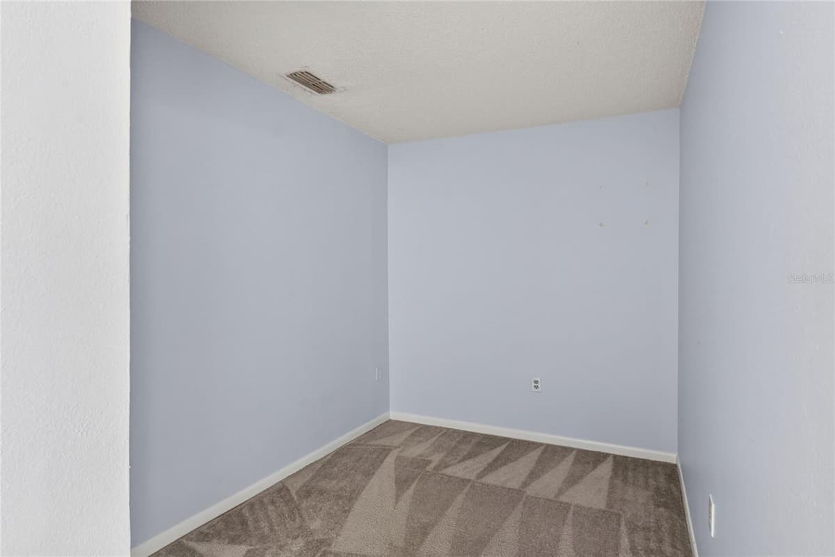 1810 VILLAGE CT — photo 49 of 55