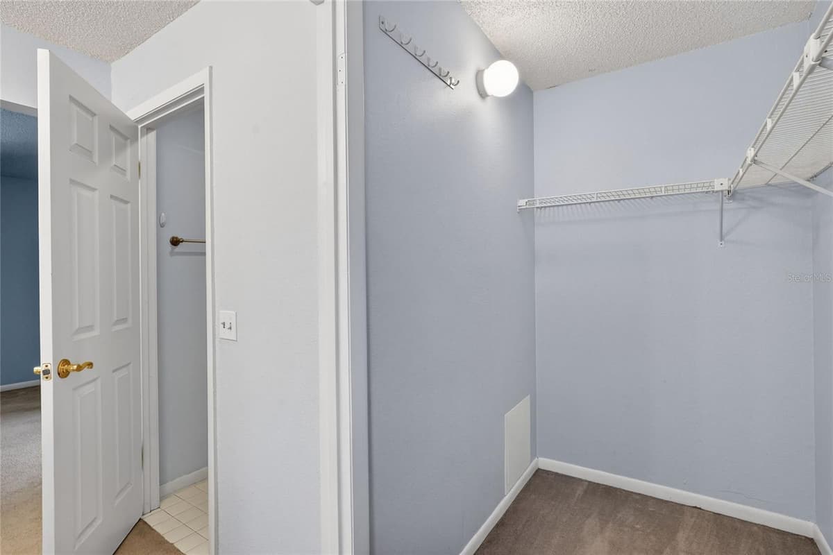 1810 VILLAGE CT — photo 31 of 55