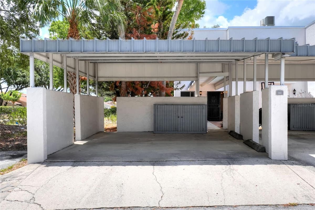 1810 VILLAGE CT — photo 9 of 55