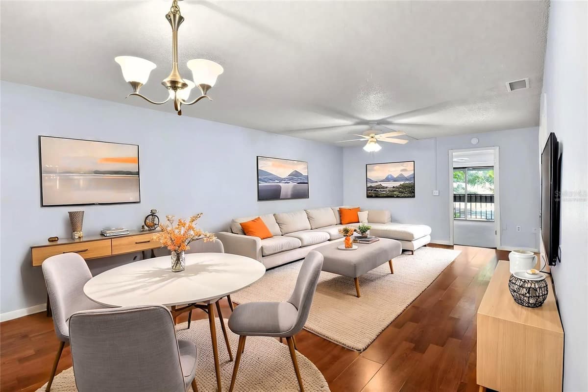 1810 VILLAGE CT — photo 17 of 55