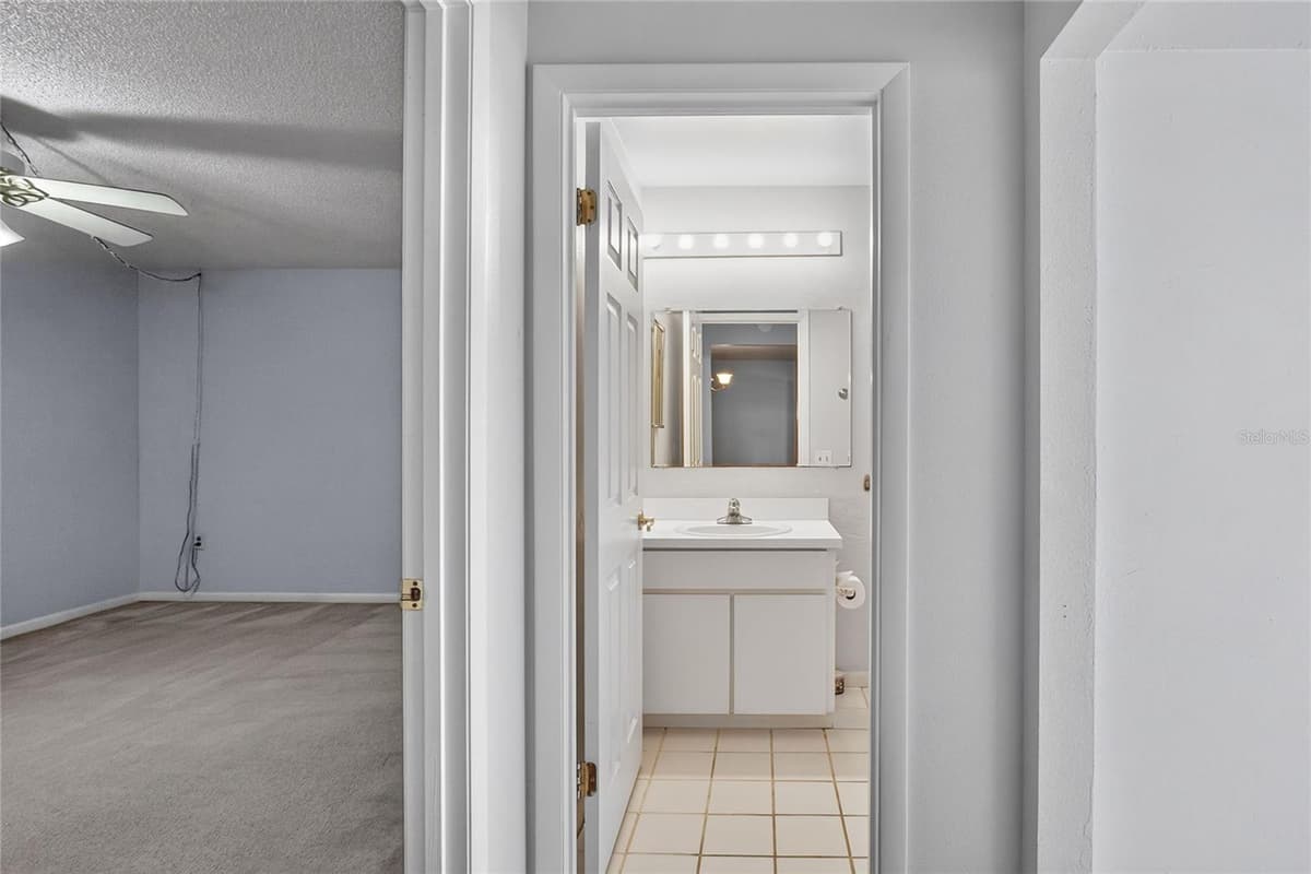 1810 VILLAGE CT — photo 43 of 55