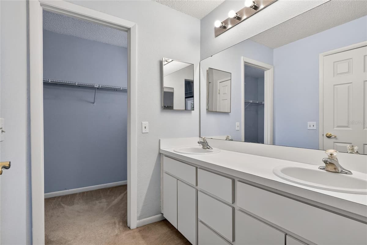 1810 VILLAGE CT — photo 28 of 55