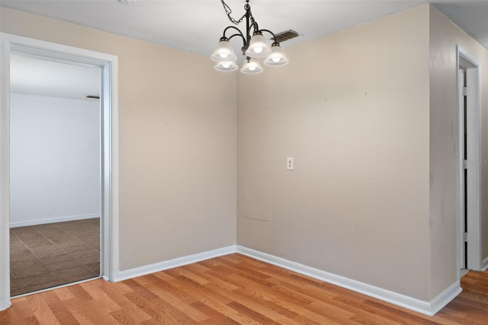 7741 SPANISH TRAIL — photo 8 of 39