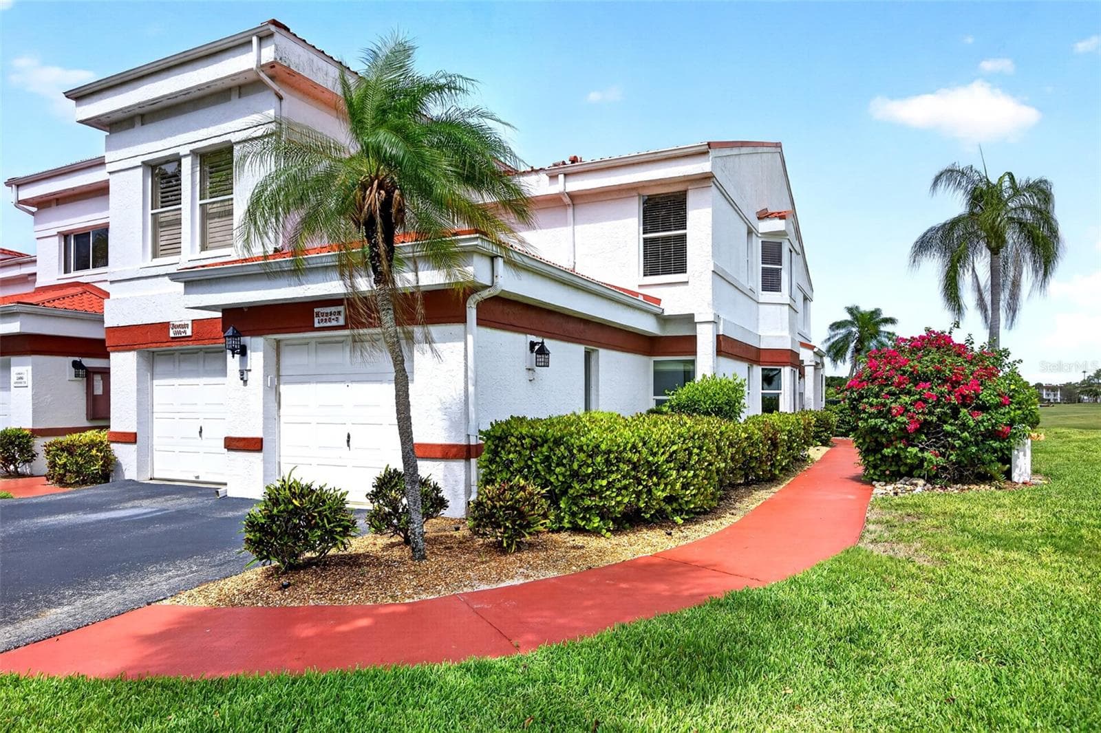 1990 LEISURE DRIVE — photo 1 of 50