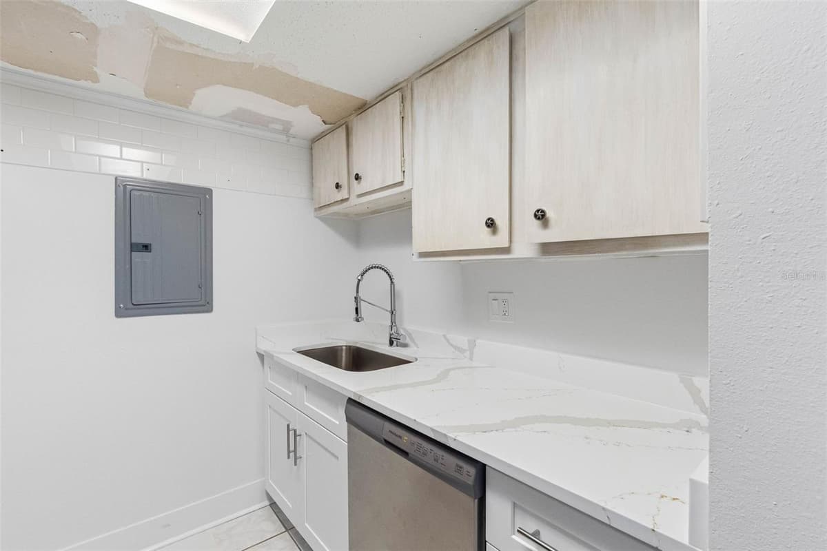 8921 BLIND PASS ROAD — photo 13 of 70