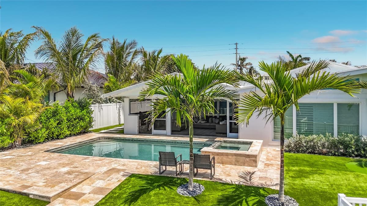 605 KEY ROYALE DRIVE — photo 6 of 98
