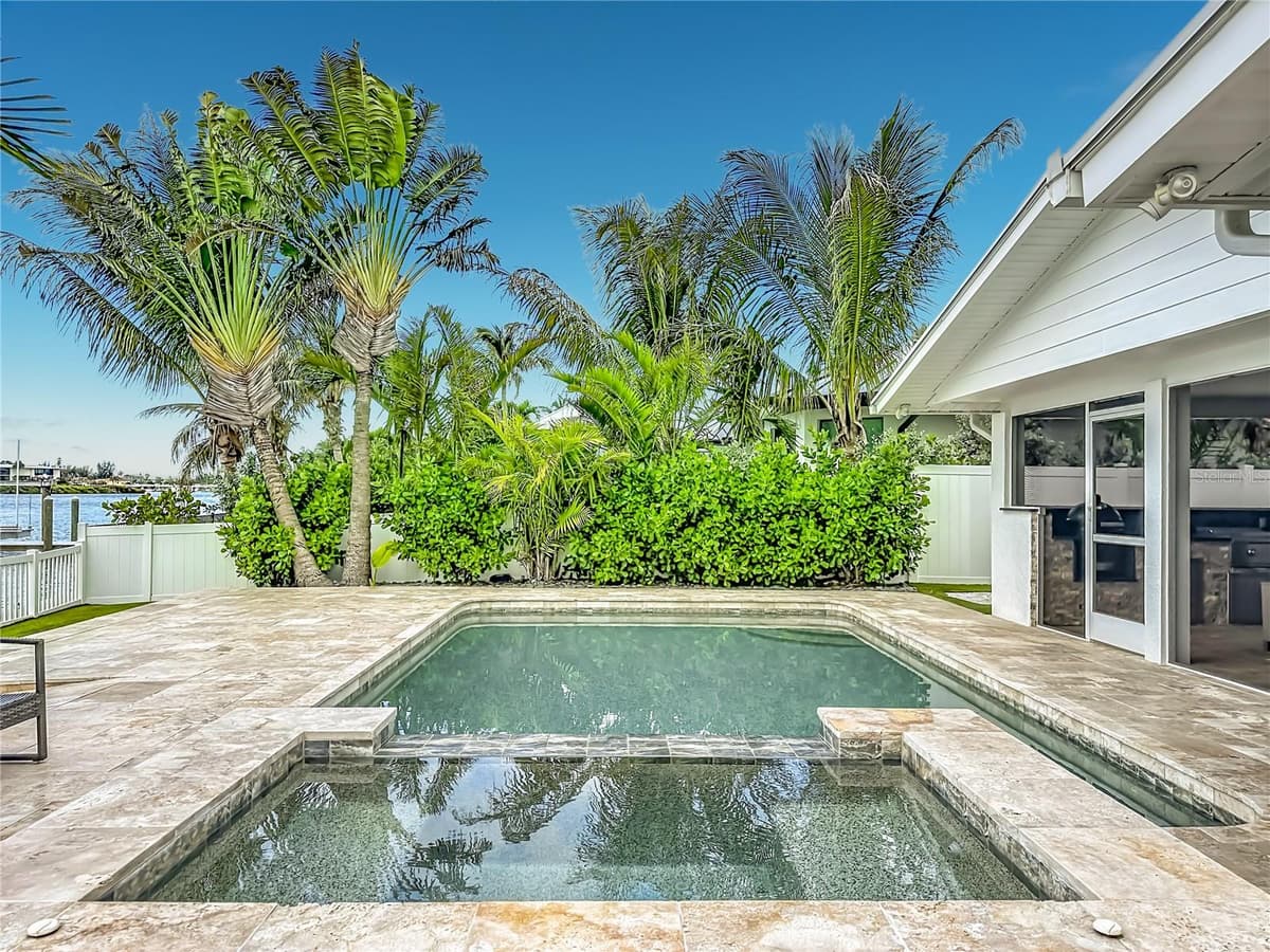 605 KEY ROYALE DRIVE — photo 8 of 98