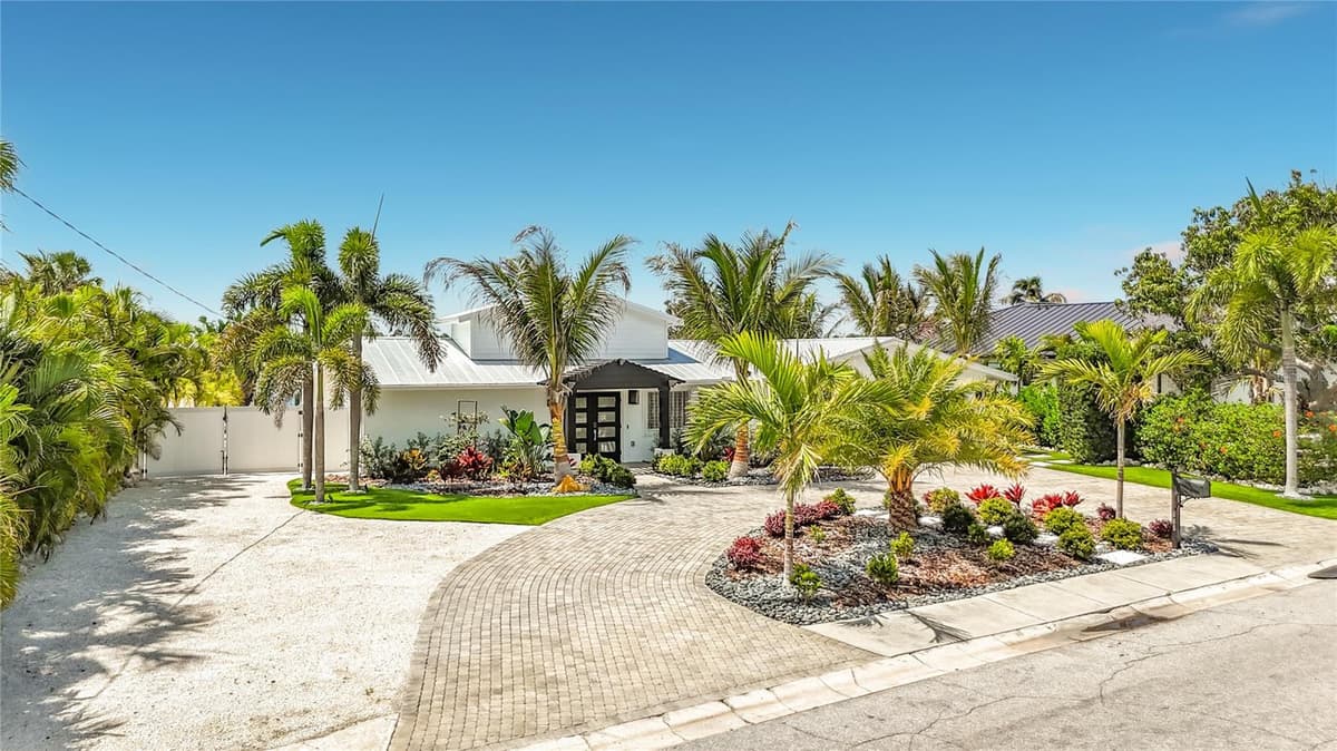 605 KEY ROYALE DRIVE — photo 5 of 98