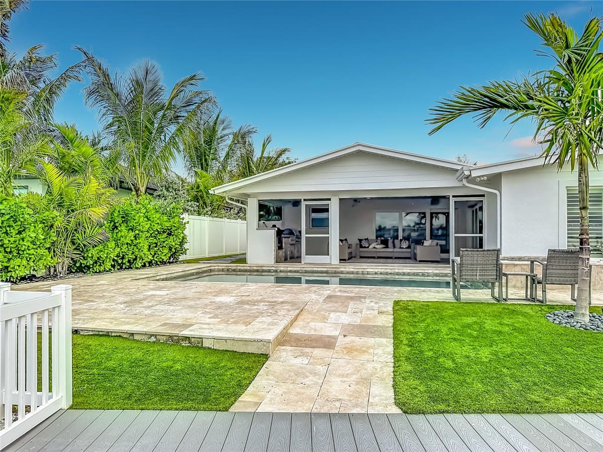 605 KEY ROYALE DRIVE — photo 19 of 98