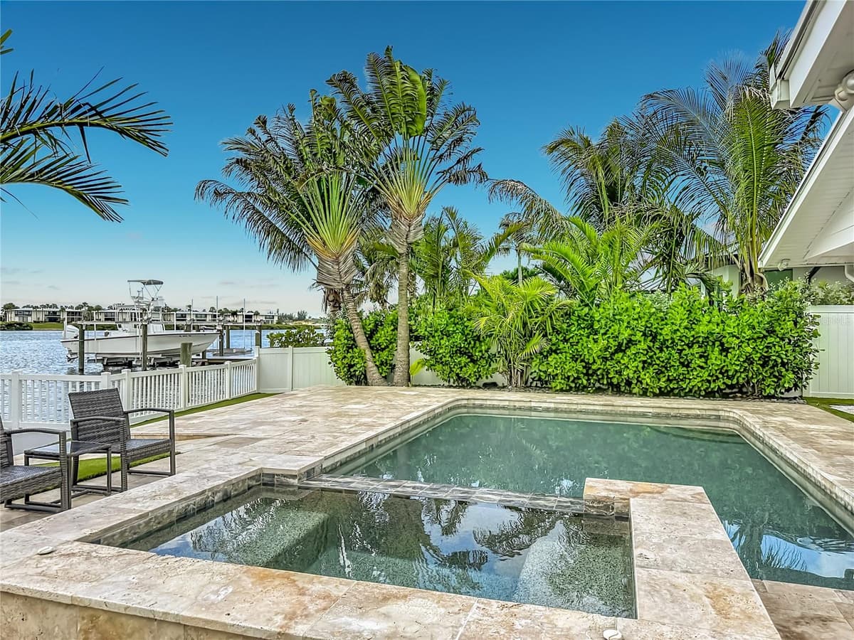 605 KEY ROYALE DRIVE — photo 7 of 98