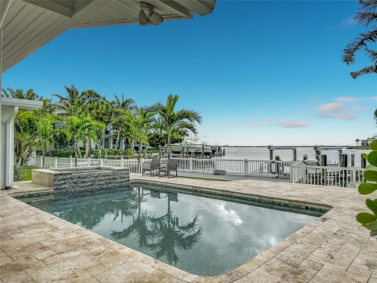 605 KEY ROYALE DRIVE — photo 9 of 98