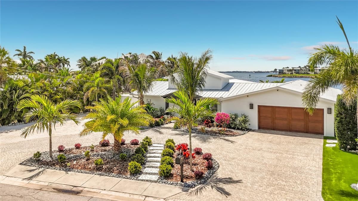 605 KEY ROYALE DRIVE — photo 30 of 98