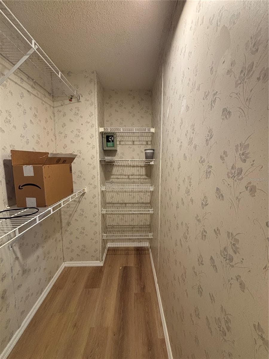 3945 CITRUS CIRCLE — photo 13 of 26