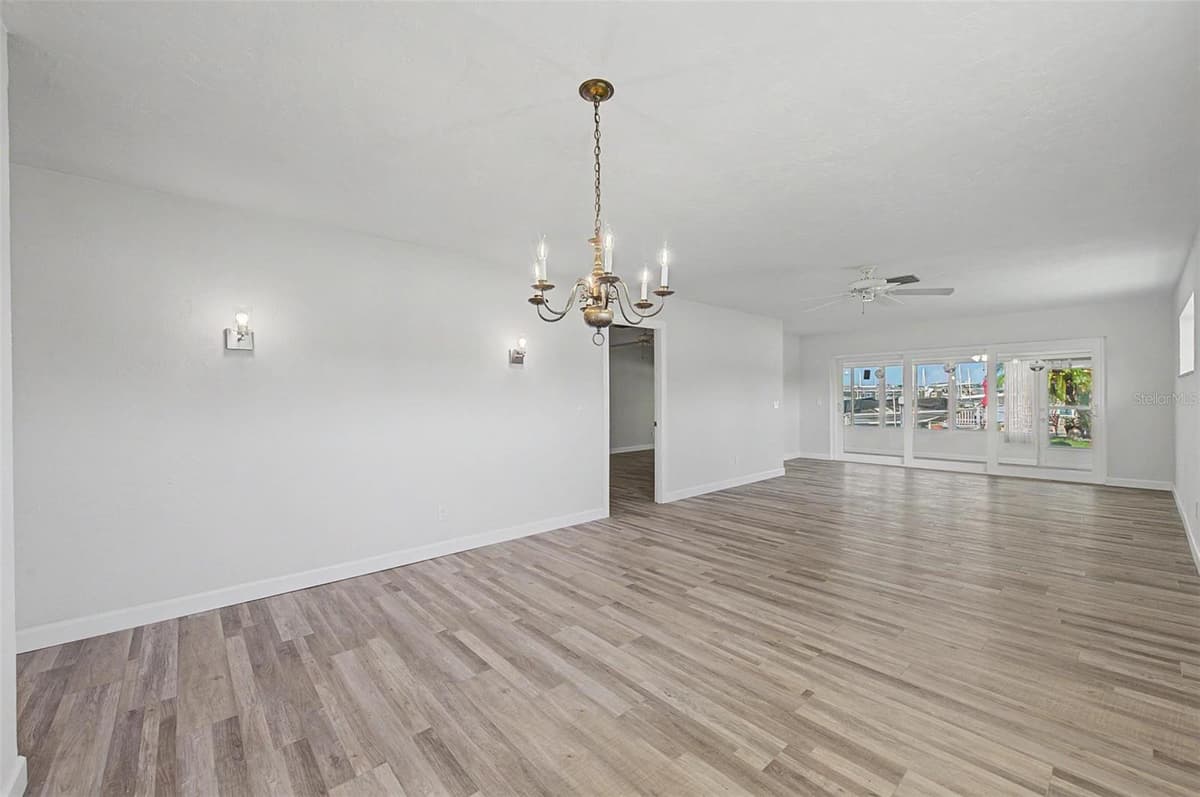 144 BOCA CIEGA POINT BOULEVARD — photo 15 of 45