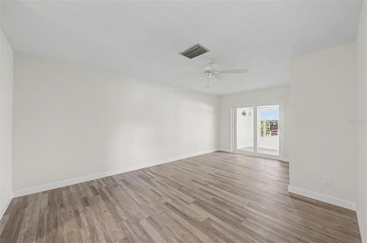 144 BOCA CIEGA POINT BOULEVARD — photo 18 of 45