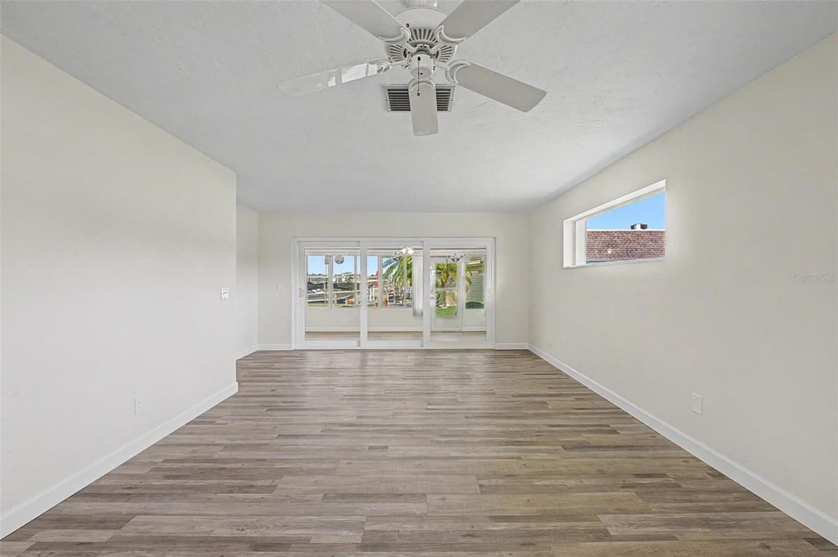 144 BOCA CIEGA POINT BOULEVARD — photo 8 of 45