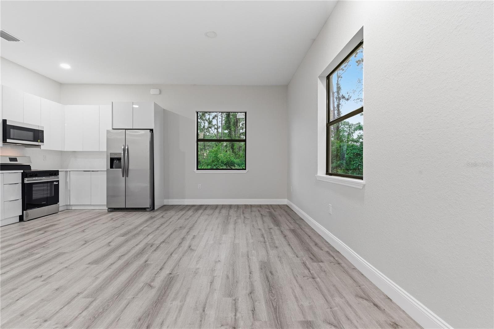 923 MILWAUKEE BOULEVARD — photo 11 of 32