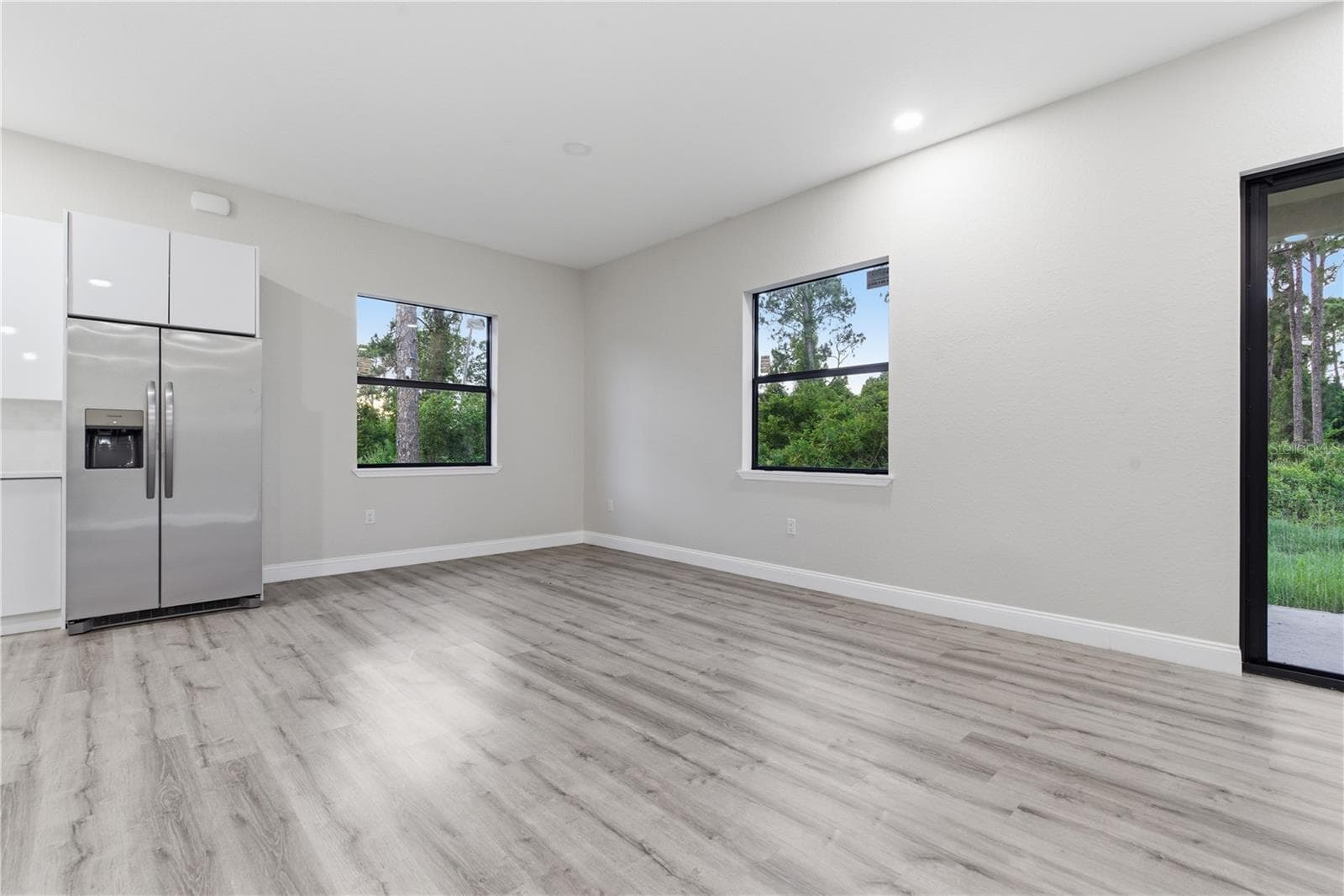 923 MILWAUKEE BOULEVARD — photo 10 of 32