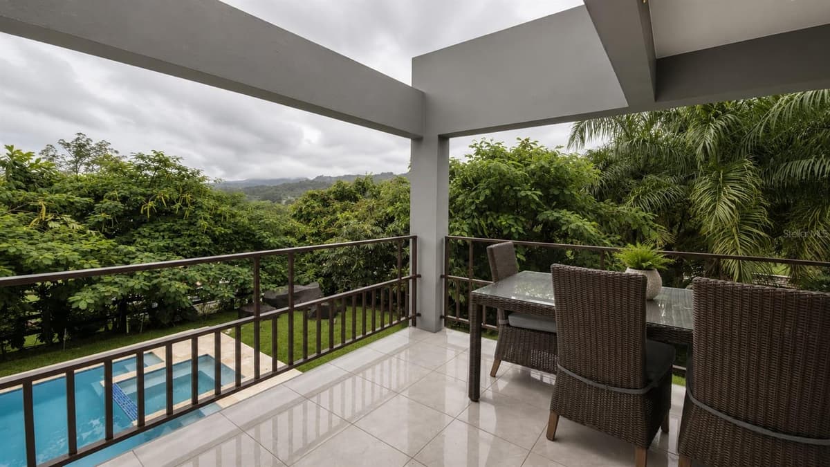PR 992 KM3.4 3 ST VILLAS DE LUQUILLO — photo 15 of 30