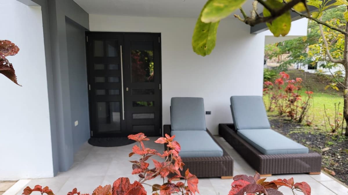 PR 992 KM3.4 3 ST VILLAS DE LUQUILLO — photo 16 of 30